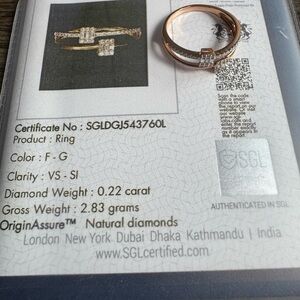 18k real natural diamond in rose gold and white gold.